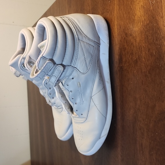 Reebok Women Freestyle Hi High Top Sneaker White/Silver size 7.5, - Picture 5 of 8